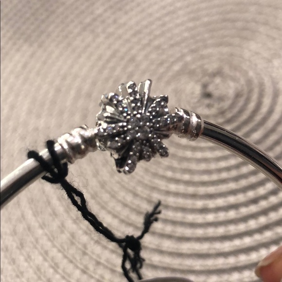 ‼️NWT‼️ Limited Edition Fireworks Bangle - Picture 3 of 6